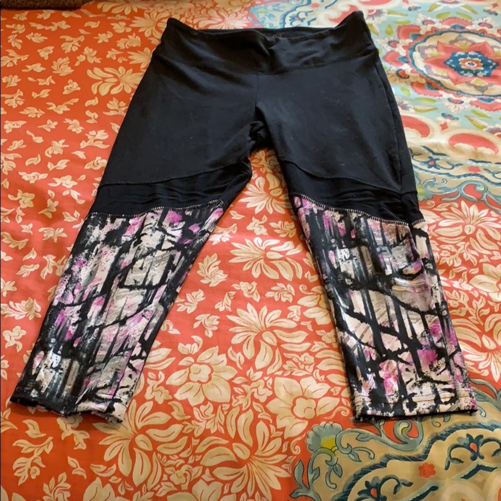 Cropped, Printed Leggings